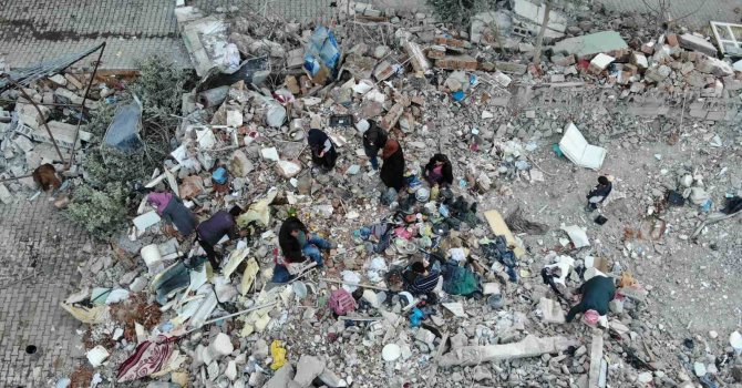 İç savaştan kaçtılar depreme yakalandılar