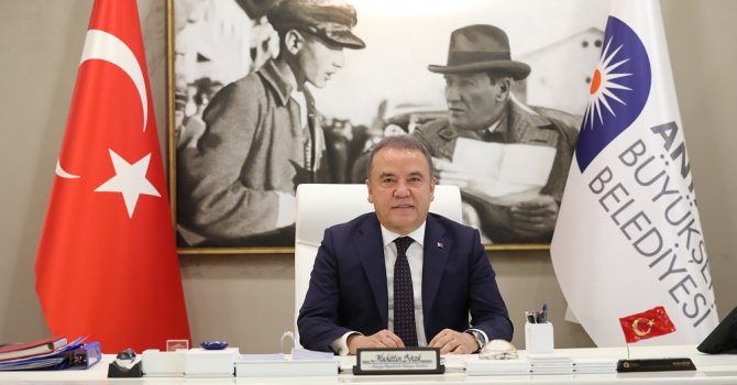 Başkan Böcek oyunu yüzde 50.6’dan 54.1’e yükseltti