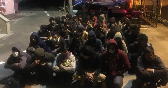 Kocaeli’de 21 düzensiz göçmenin yakalandığı iş yerine 986 bin TL ceza