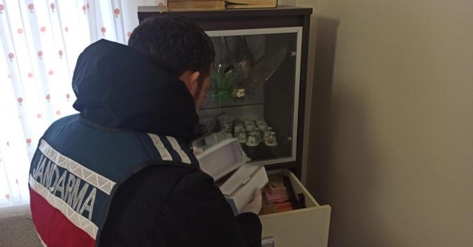 800 bin liralık vurgun yapan telefon dolandırıcıları yakalandı