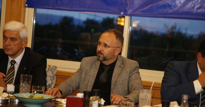 Muhtarlar yalnız değildir