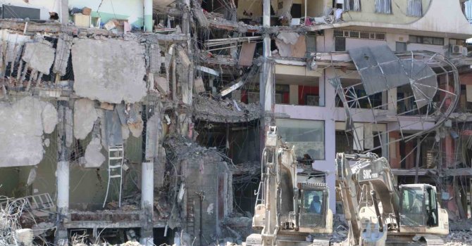 Diyarbakır’da enkaz arama çalışmaları tamamlandı