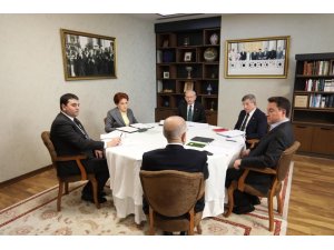 Altılı Masa’nın “Deprem Özel Gündemi” ile bir araya geldiği toplantı sona erdi