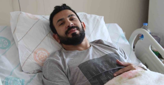 102 saat sonra enkazdan çıkarılan depremzede: “Delirmek üzereydim”