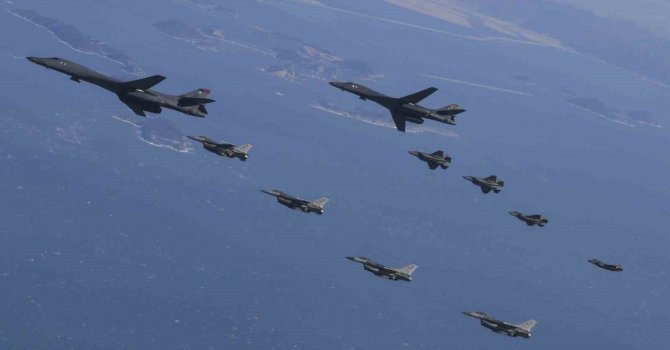 ABD, Japonya ve Güney Kore’den ortak hava tatbikatı