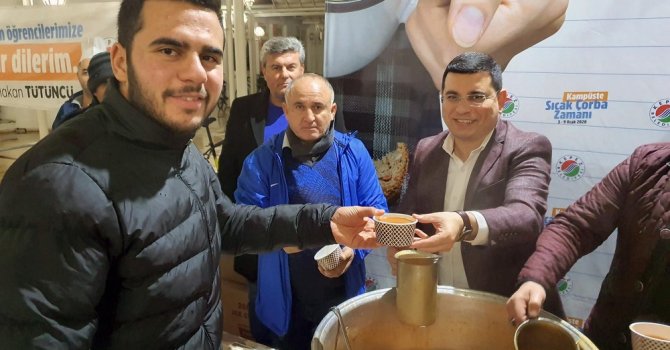 Kepez’den gönülleri ısıtan çorba