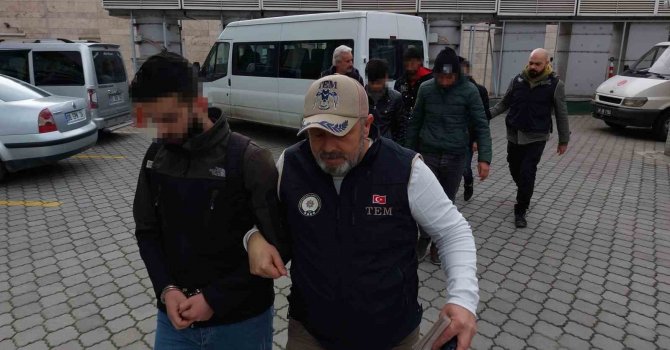 Samsun’da DEAŞ’tan gözaltına alınan 5 yabancı uyruklu adliyeye sevk edildi