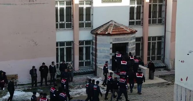 Isparta’da "Kökünü Kurutma Operasyonu"nda 31 şüpheli yakalandı