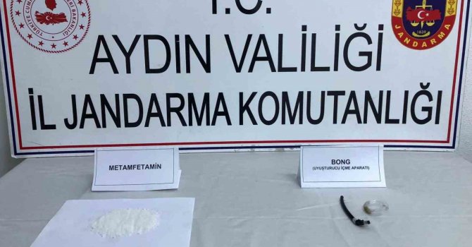 Şüpheli şahıslar uyuşturucu ile yakalandı