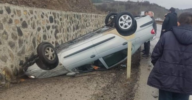 Ankara’da otomobil takla attı: 3 yaralı