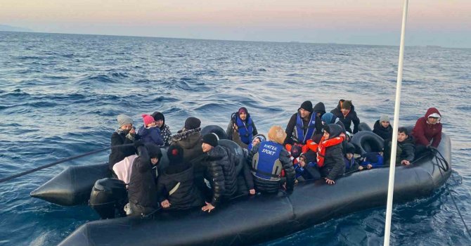 Ayvacık açıklarında 41 kaçak göçmen yakalandı