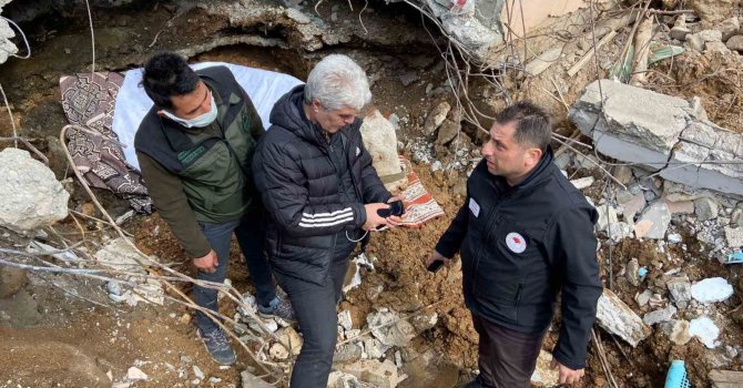 15 gün boyunca enkazın altında kalan ’Asi’ kurtarıldı