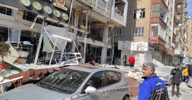 2 kişinin öldüğü, 8 kişinin yaralandığı patlamaya ilişkin 3 gözaltı