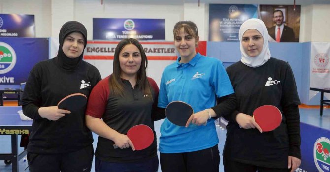 Ne anne babasından vazgeçti, ne de antrenman çantasından