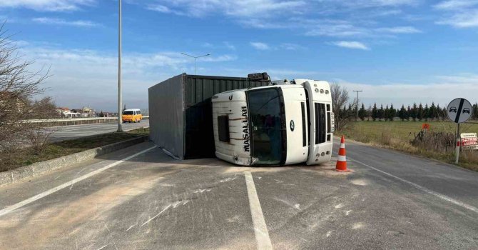 Kırklareli’nde tır ile otomobil çarpıştı: 4 yaralı