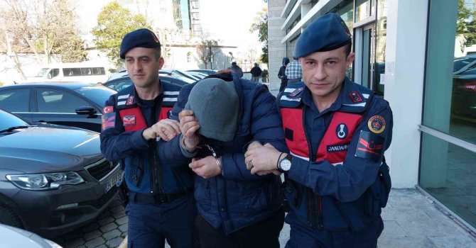 Ayakkabı tabanında uyuşturucuyla yakalanan şahıs tutuklandı