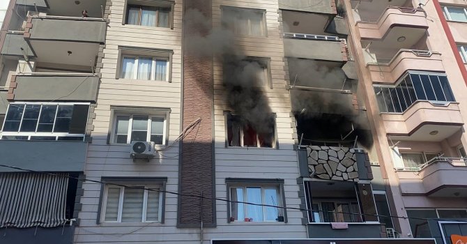 Torbalı’da korkutan ev yangını