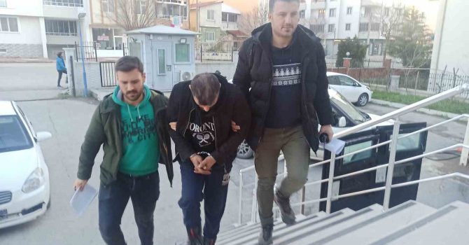 Kablo hırsızı yakalandı