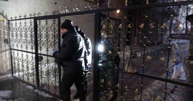 Deprem dinlemedi, pusu kurup husumetlisine kurşun yağdırdı