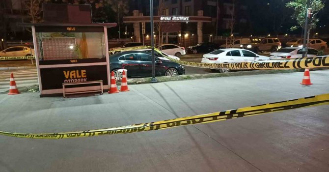 Beylikdüzü’nde kafe önünde silahlı saldırı: 1 yaralı