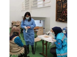 Depremzedelere sağlık hizmeti