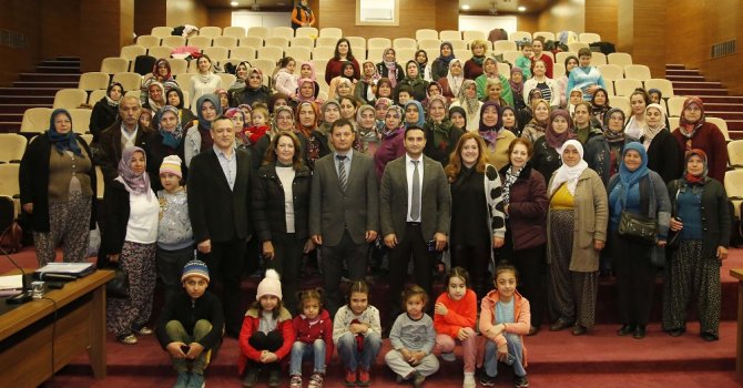 Döşemealtı’nda Kadın Çiftçilere "İyi Tarım Uygulamaları" eğitimi