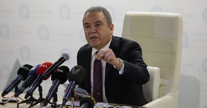 Başkan Böcek “Konyaaltı Sahili ranta kurban edilmemiştir”