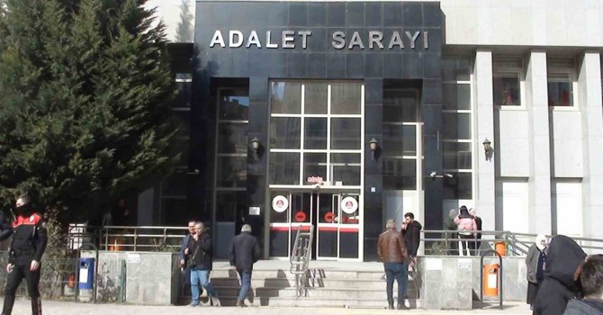 Cinayet şüphelileri adliyeye sevk edildi