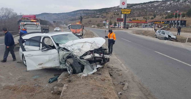 Karabük’te ölümlü kaza güvenlik kamerasına yansıdı