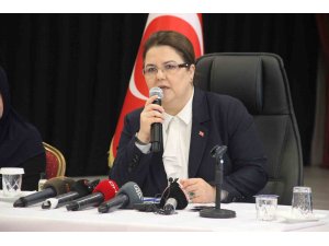 Bakan Yanık: "Riskli olabileceğini değerlendirdiğimiz deprem bölgesindeki kuruluşlarımızı tahliye ettik”