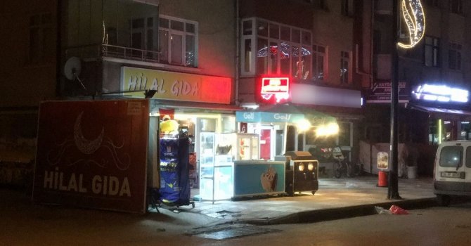 İki esnaf arasındaki tartışma kanlı bitti: 1 yaralı