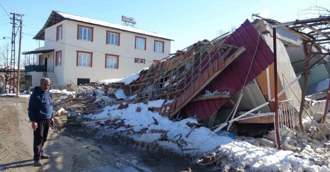 İlk depremde kurtulup ikinci depremde enkaz altında kaldılar
