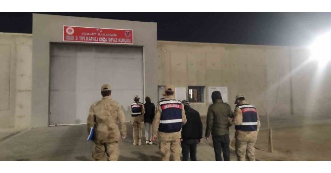 Uyuşturucuyu bulaşık makinesi ve çeyiz sandığına sakladılar