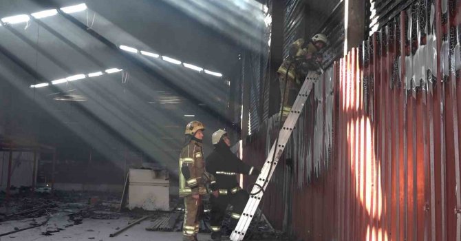 Metal fabrikasında yangın paniği