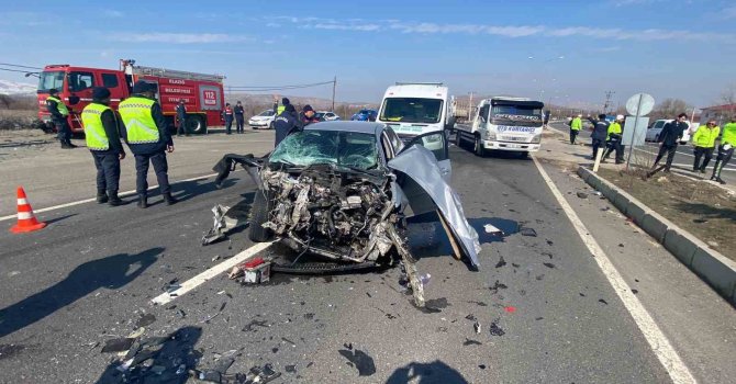 Elazığ’da trafik kazası: 1 ölü, 4 yaralı