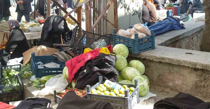 Pazar yerinde silahlı saldırı; 1 yaralı