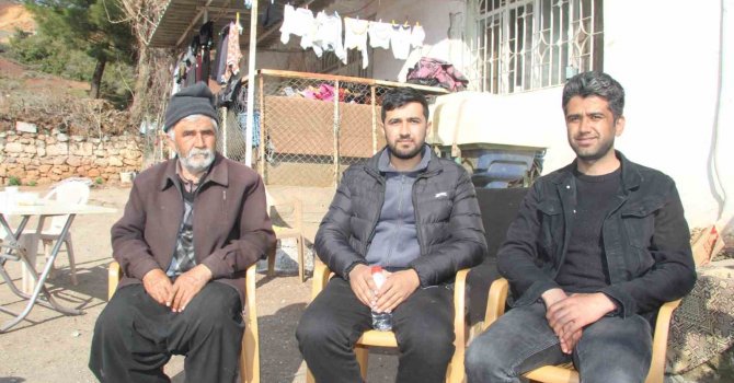 Enkaz altındaki 261 saatlik dehşeti anlattı