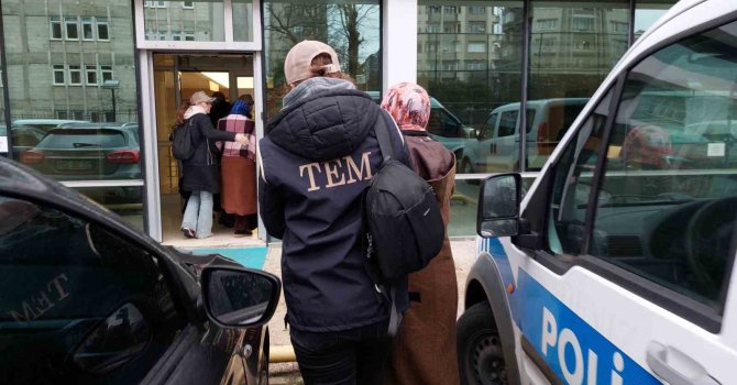 6 yabancı uyruklu şahıs sınır dışı edildi