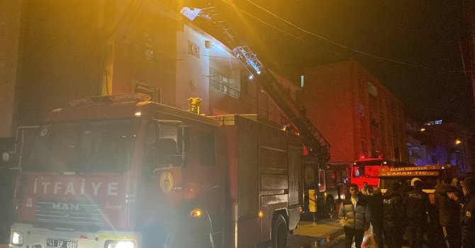 Darıca’da çatı yangını