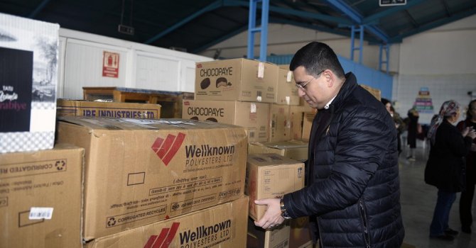 Kepez tüm kalbiyle depremzedelerin yanında