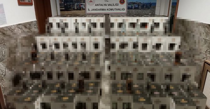 Antalya’da 3 bin 48 şişe kaçak alkol ele geçirildi