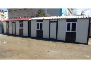 Deprem bölgesinde fiyatları 65 ila 130 bin TL arasında değişen konteyner evler yok satıyor
