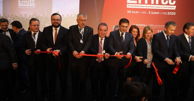 Başkan Muhittin Böcek EMITT Fuarı’na katıldı