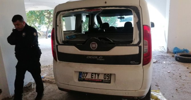 Antalya’dan çalınan hafif ticari araç Manavgat’ta park halinde bulundu