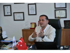 Depremden etkilenen çocukların beden dili ve mimikleri iyi gözlenmeli