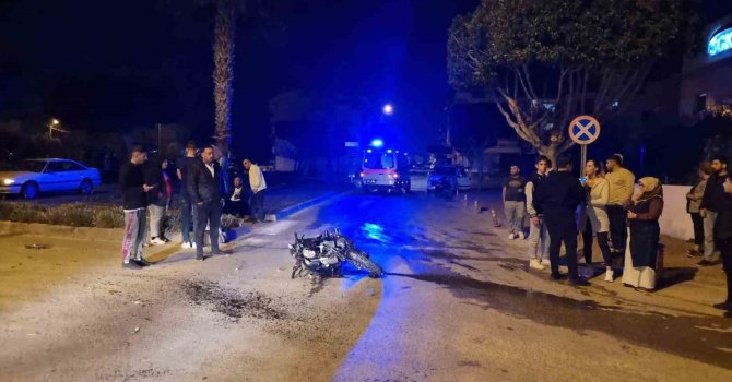 Manavgat’ta otomobille motosiklet çarpıştı: 1 yaralı