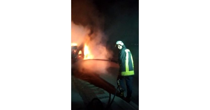 Kaçış rampasında tır yandı