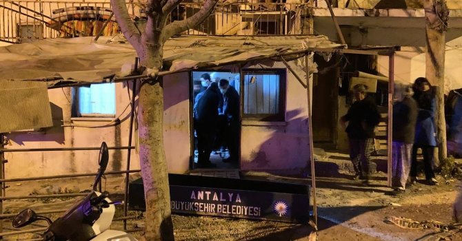 Yaşlı adam yalnız yaşadığı evde ölü olarak bulundu