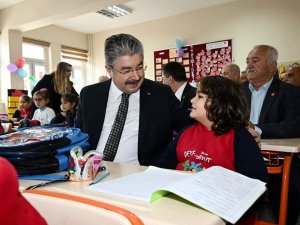 Depremin vurduğu Osmaniye’de eğitim öğretim yeniden başladı