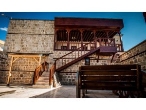 Tarihi konak depremde hasar almadı